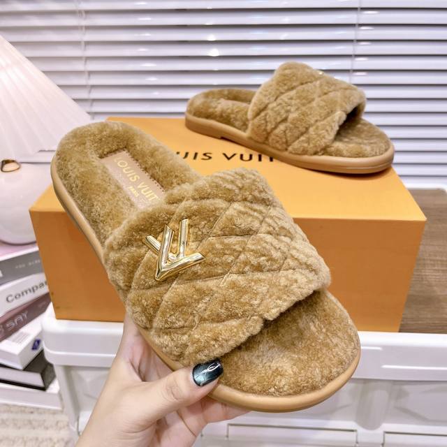 L家 P: 薄底 Size: 35-39 40 订做不退换 Lv Louis Vuitton Ss24 New Arrival～路易威登l家2024秋冬｜ 百分